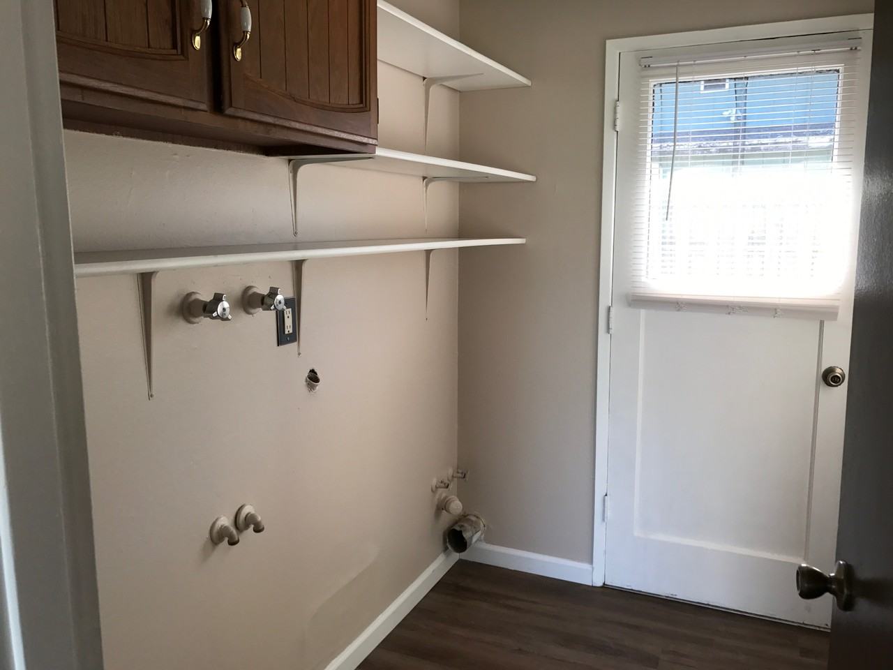 9465 9455 9465 Sw Commercial St #9455 - Photo 4 of 15