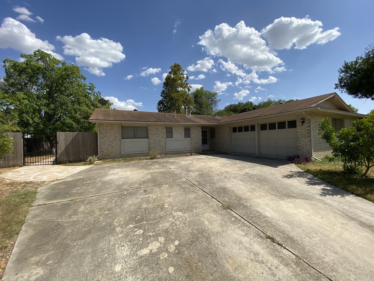 4318 Temple Hl - Photo 2 of 20