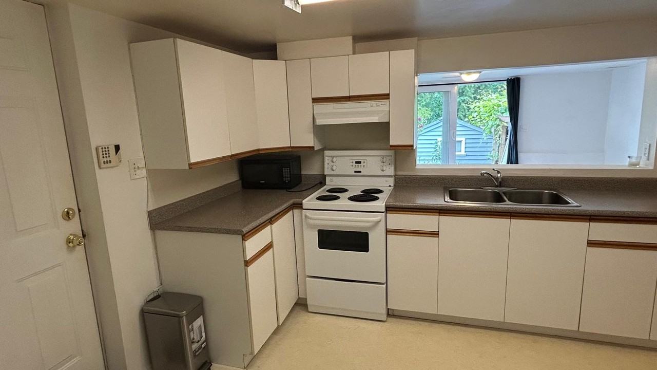Kalyk Avenue - Photo 2 of 16