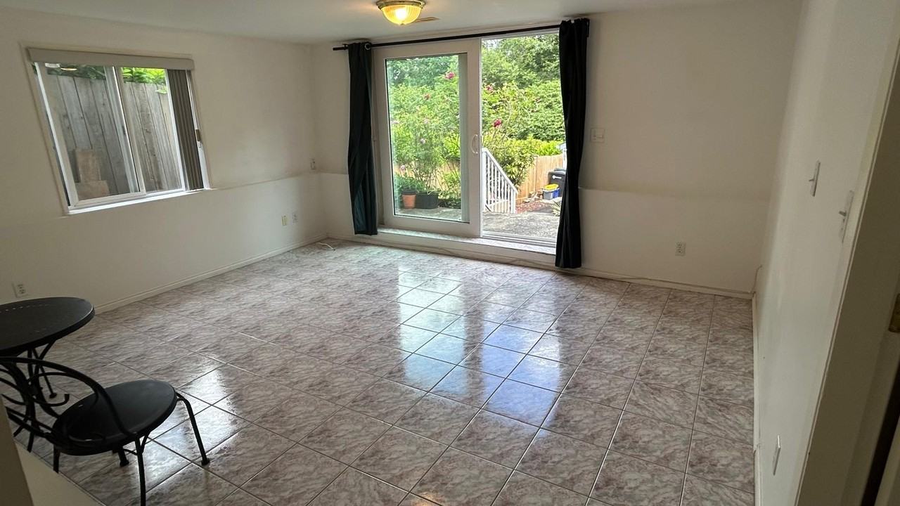 Kalyk Avenue - Photo 5 of 16