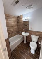featured image of 1719 Adams St Ne #4