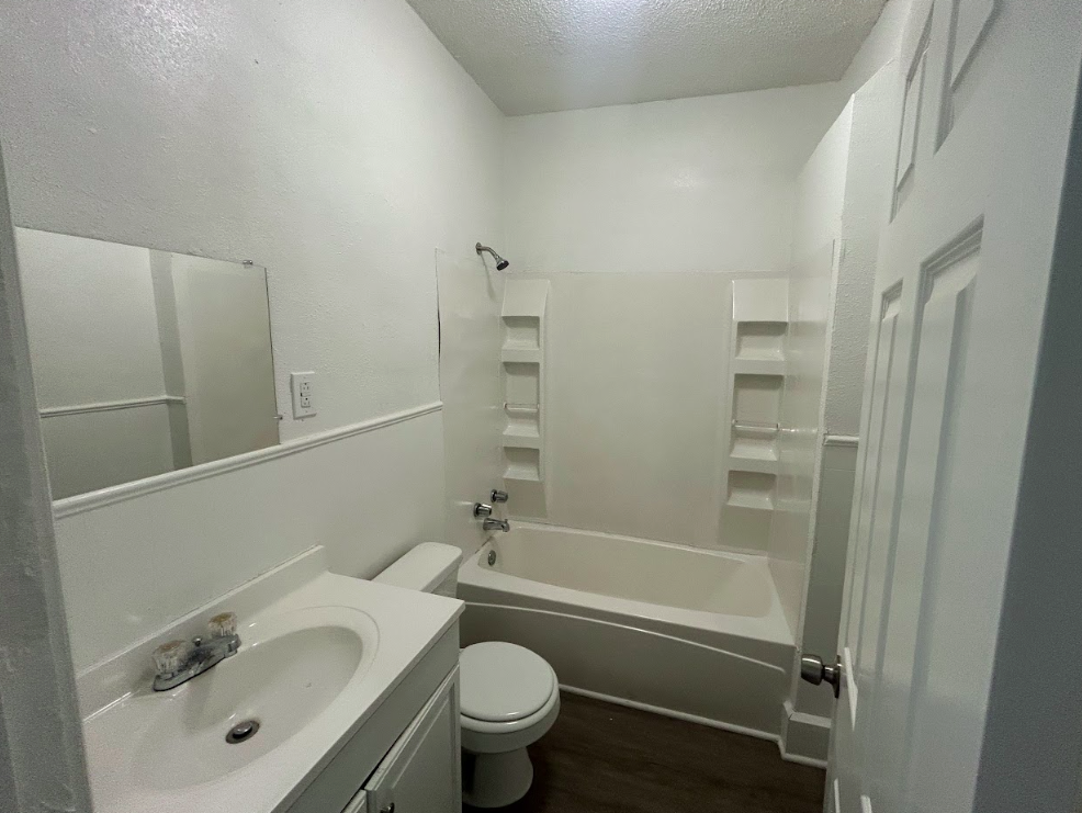 2511 20th Place Ensley - Photo 5 of 9