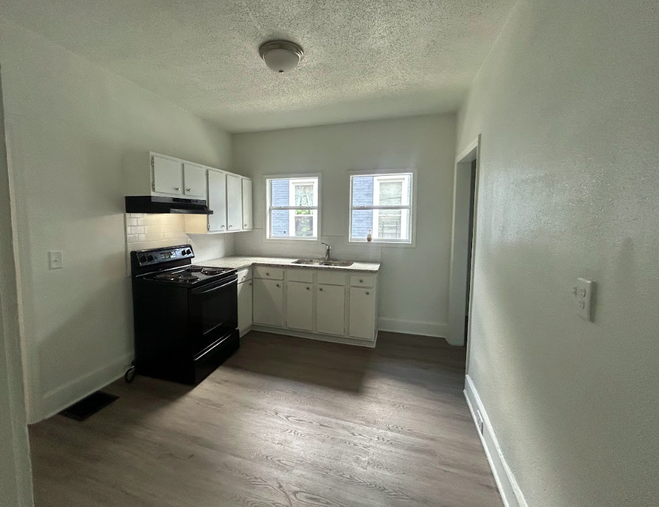2511 20th Place Ensley - Photo 6 of 9