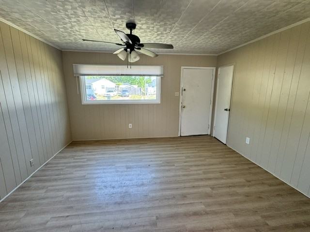 1802 Moger Dr - Photo 2 of 9