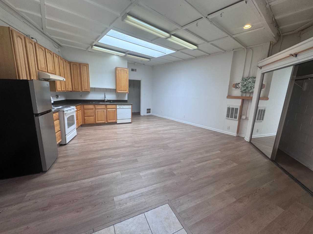 10 Park St - Photo 2 of 16
