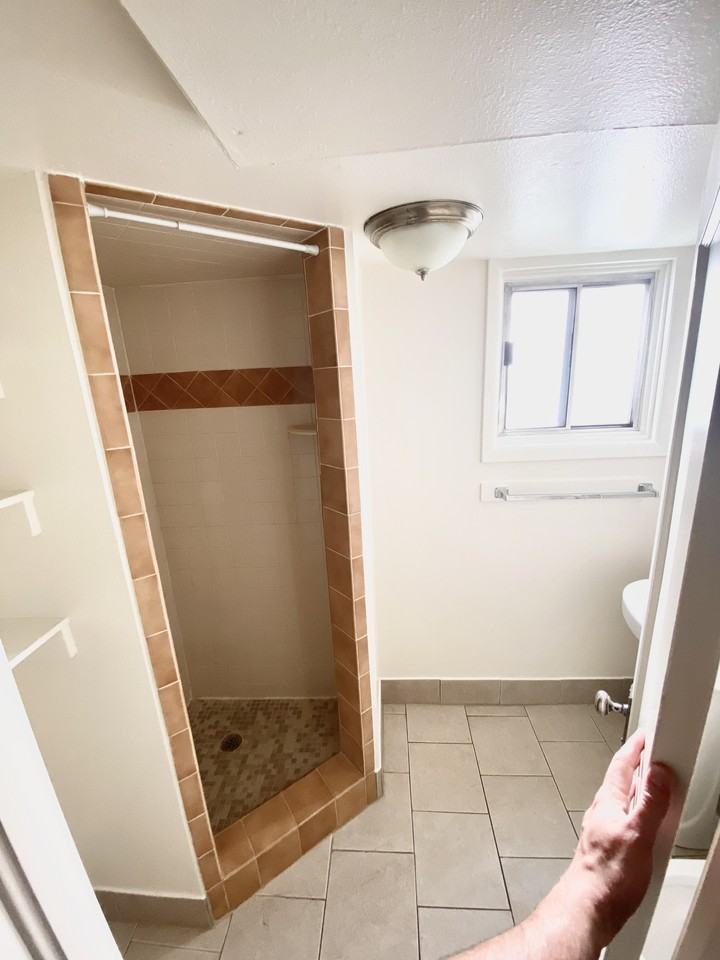 588 W Utah Ave #1 - Photo 7 of 9