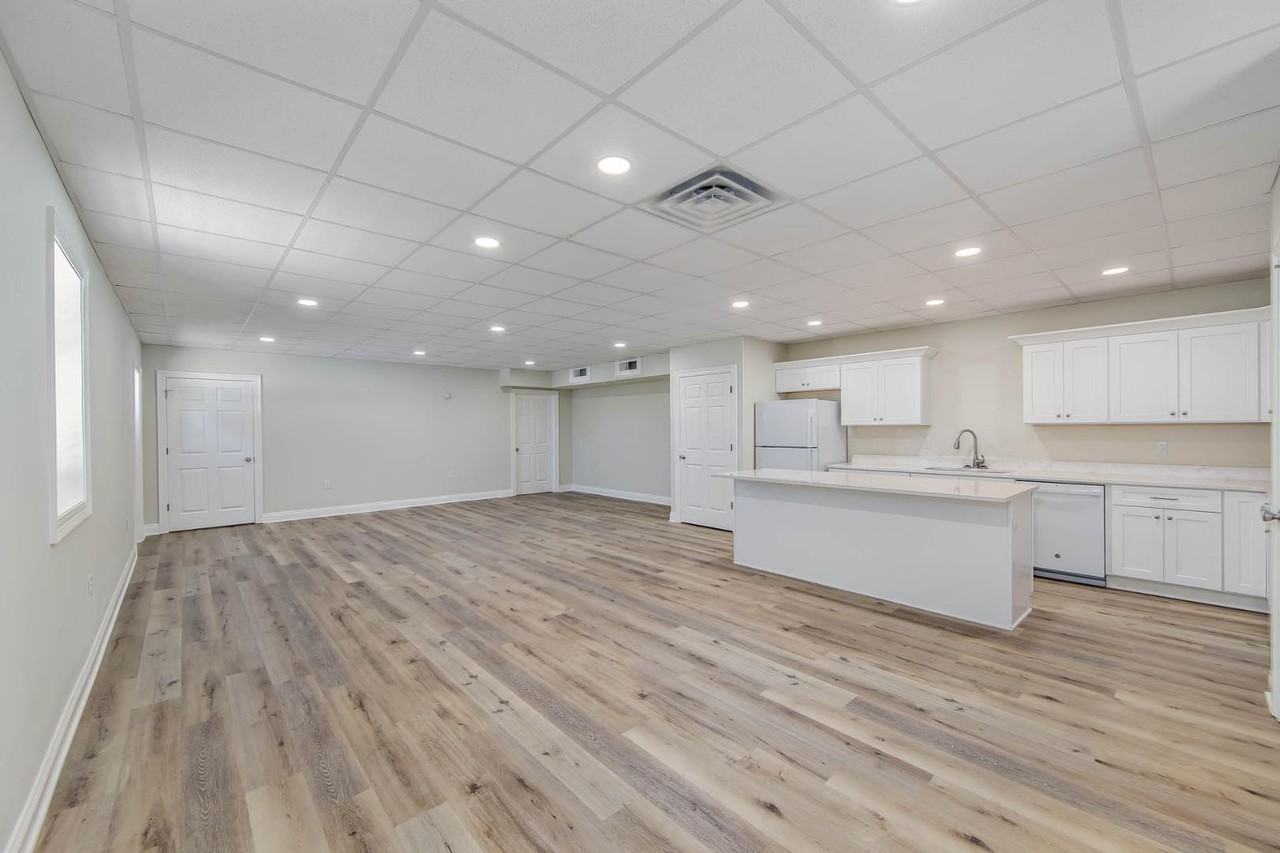 307 Hickory St - Photo 3 of 14