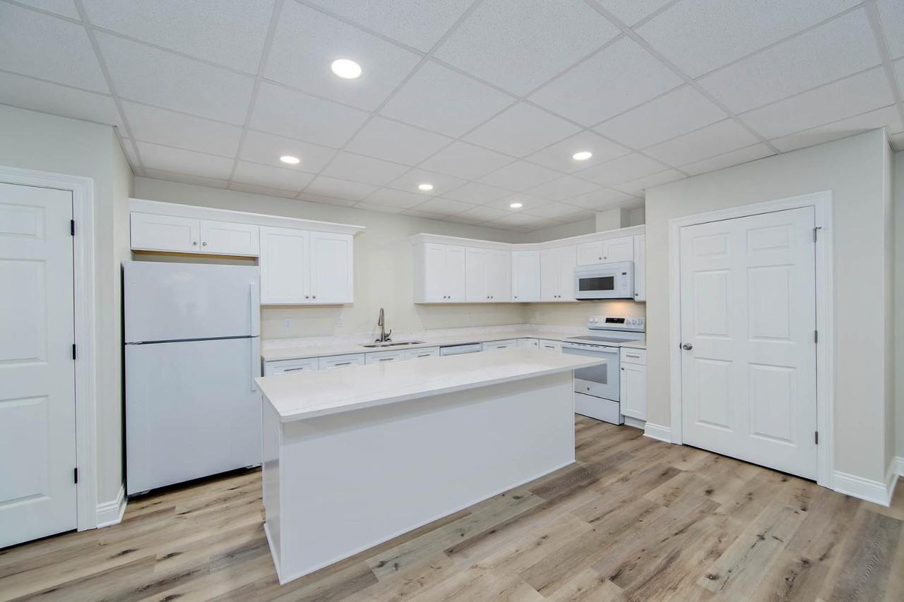 307 Hickory St - Photo 6 of 14