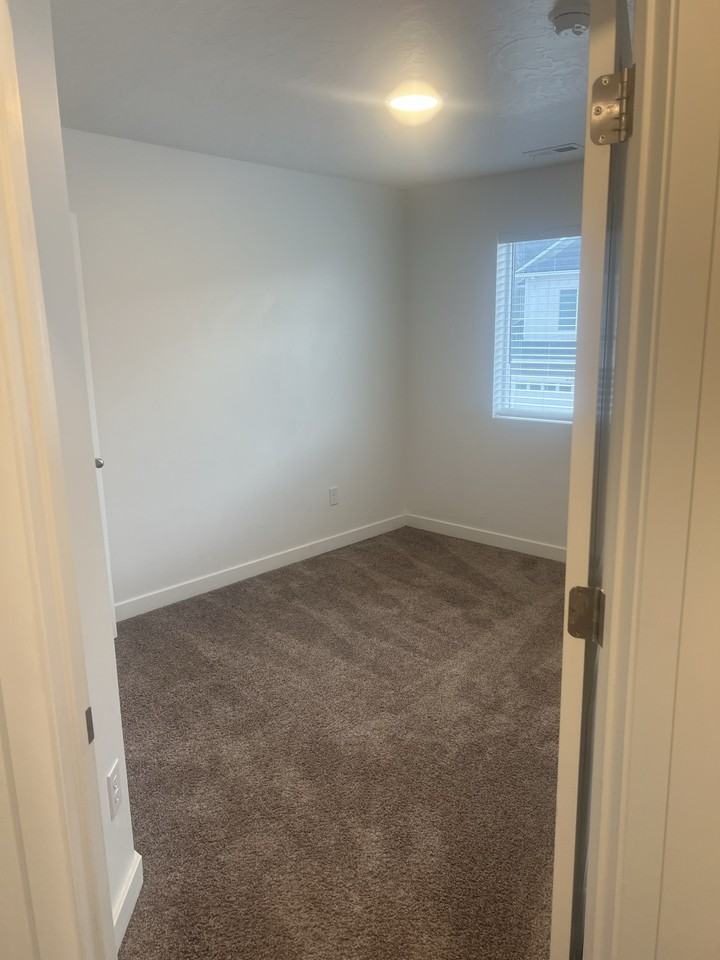 848 N Old Ranch Rd #1 - Photo 6 of 18