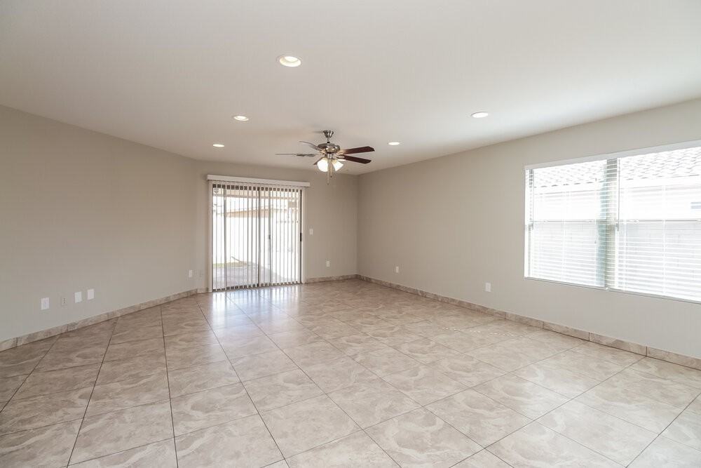 2768 W San Carlos Ln - Photo 3 of 14