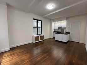 140 E 46th St #5F - Photo 1 of 1