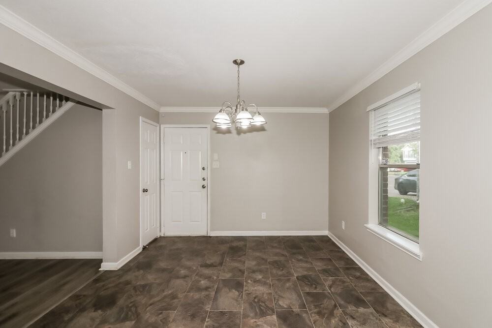 3615 Rolling Springs Ln - Photo 6 of 17