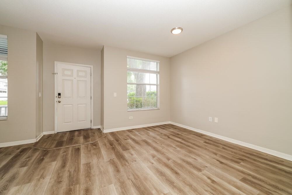 1516 Blue Magnolia Rd - Photo 4 of 17