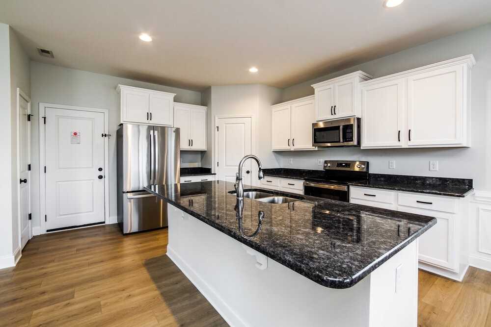 43 Patagonia Pl - Photo 7 of 17