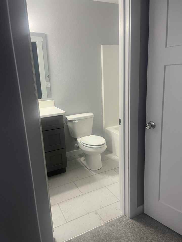 325 E Daugherty St #1 - Photo 7 of 11