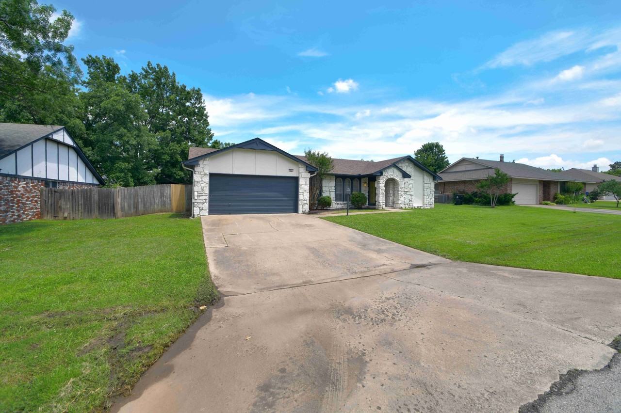 401 N Fir Pl - Photo 4 of 23