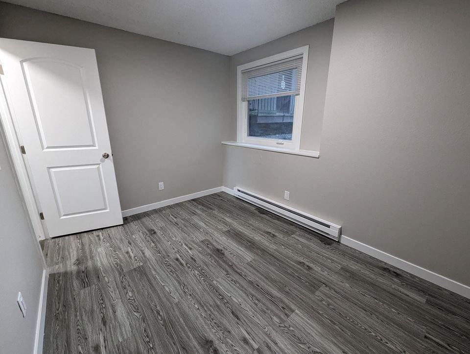 2024 Ne Terre View Dr - Photo 3 of 50