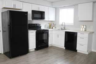 2024 Ne Terre View Dr - Photo 1 of 1