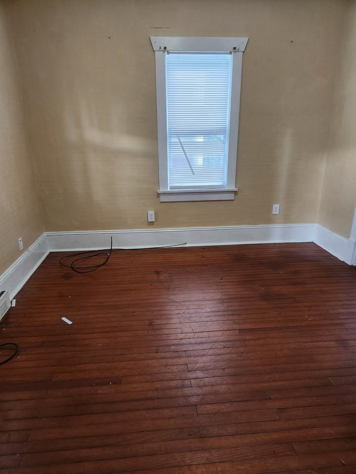 626 W Piedmont St #1 - Photo 5 of 8