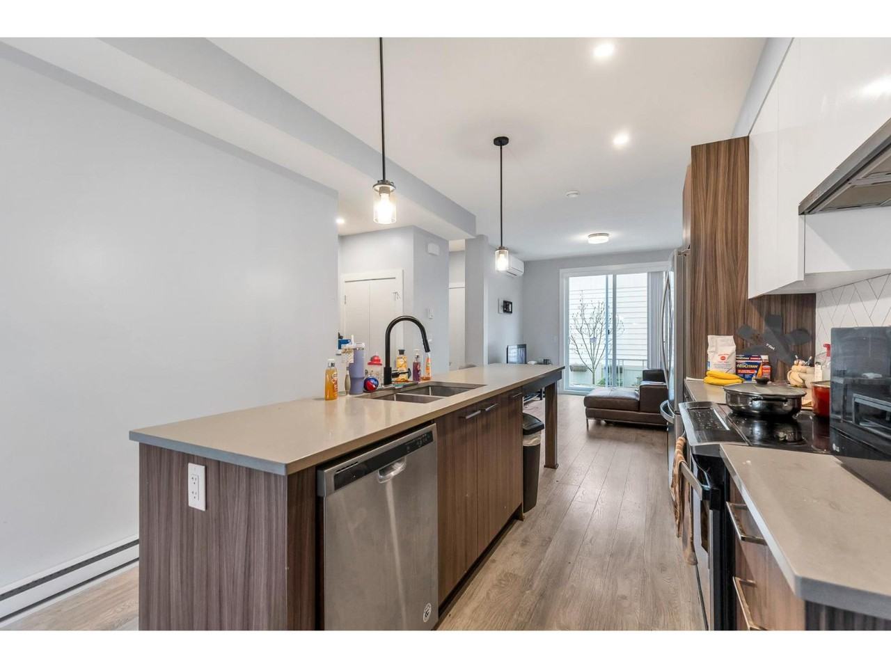 2505 Ware St - Photo 3 of 13