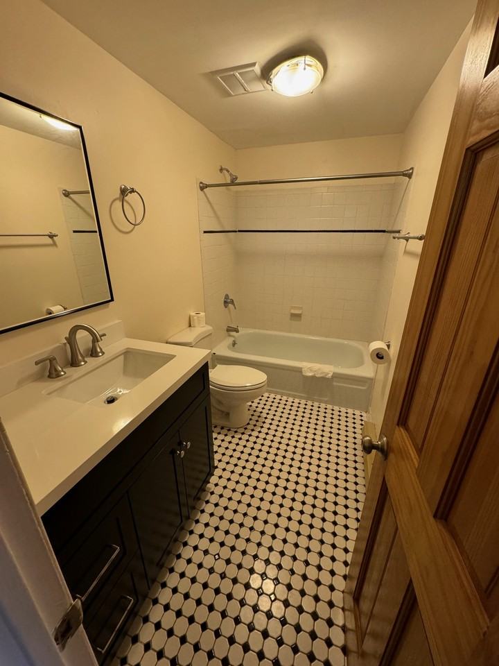 12 White Gate Dr #12B - Photo 3 of 14