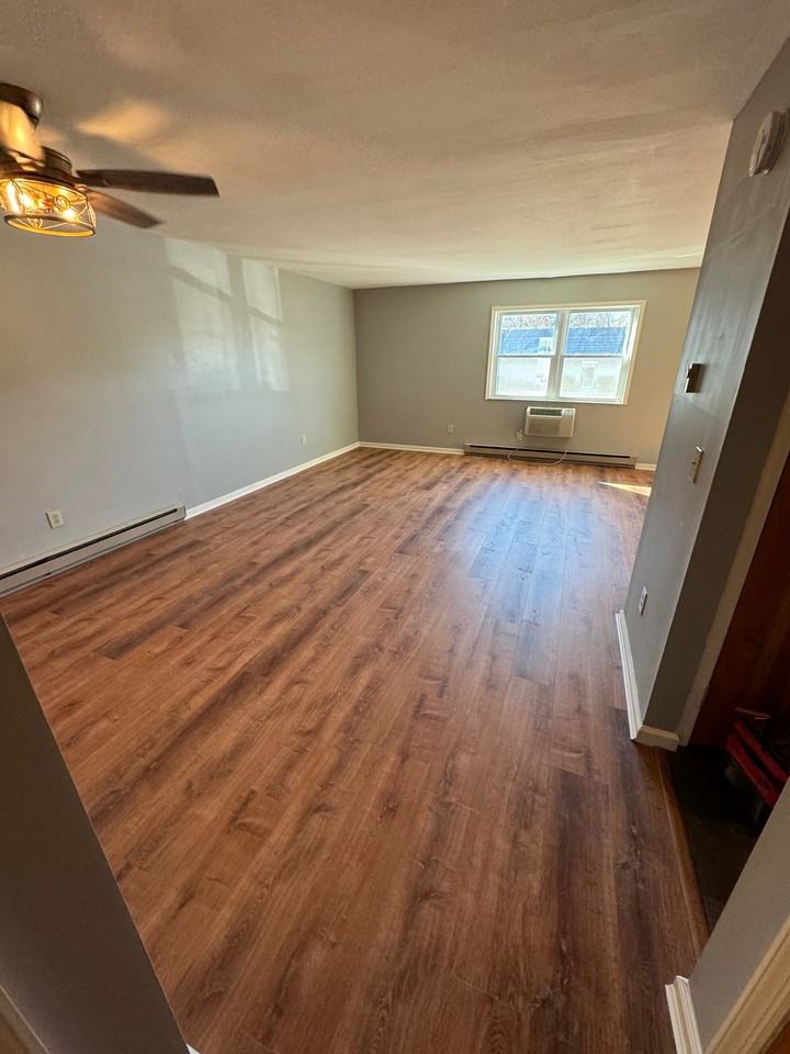 12 White Gate Dr #12B - Photo 6 of 14