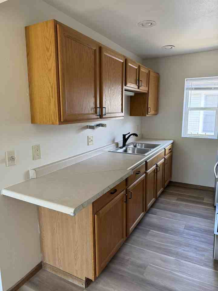 1519 1/2 Wilson St #B - Photo 2 of 17