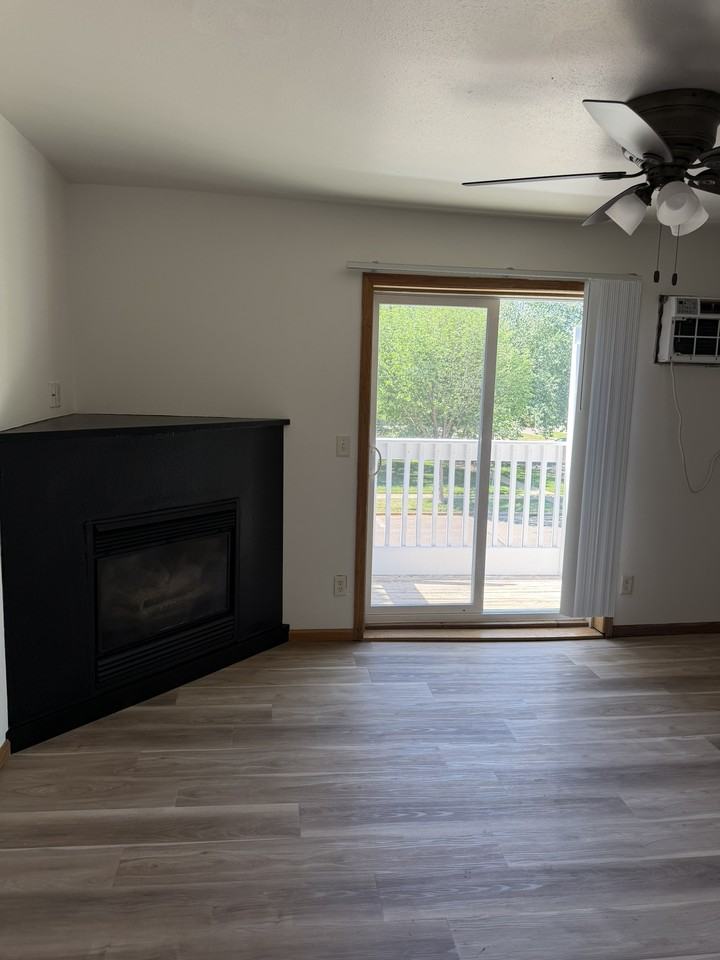 1519 1/2 Wilson St #B - Photo 4 of 17