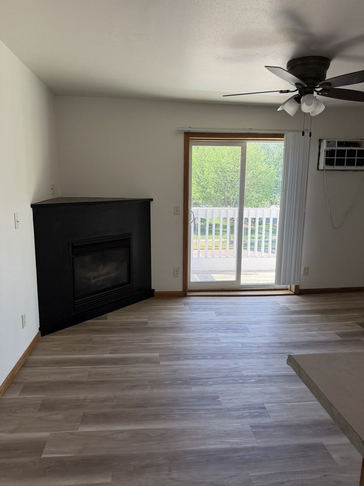 1519 1/2 Wilson St #B - Photo 5 of 17