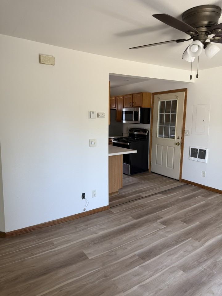 1519 1/2 Wilson St #B - Photo 6 of 17