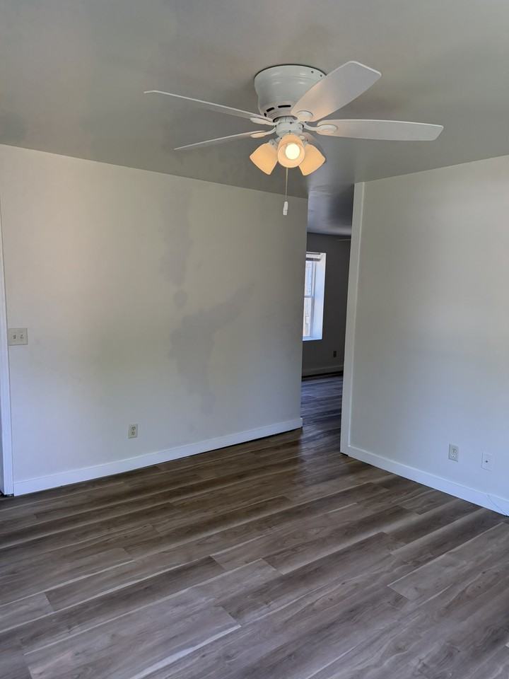 1519 Wilson St #A - Photo 5 of 26