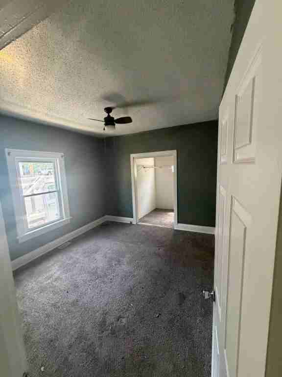 917 Kirkwood Ave - Photo 3 of 12
