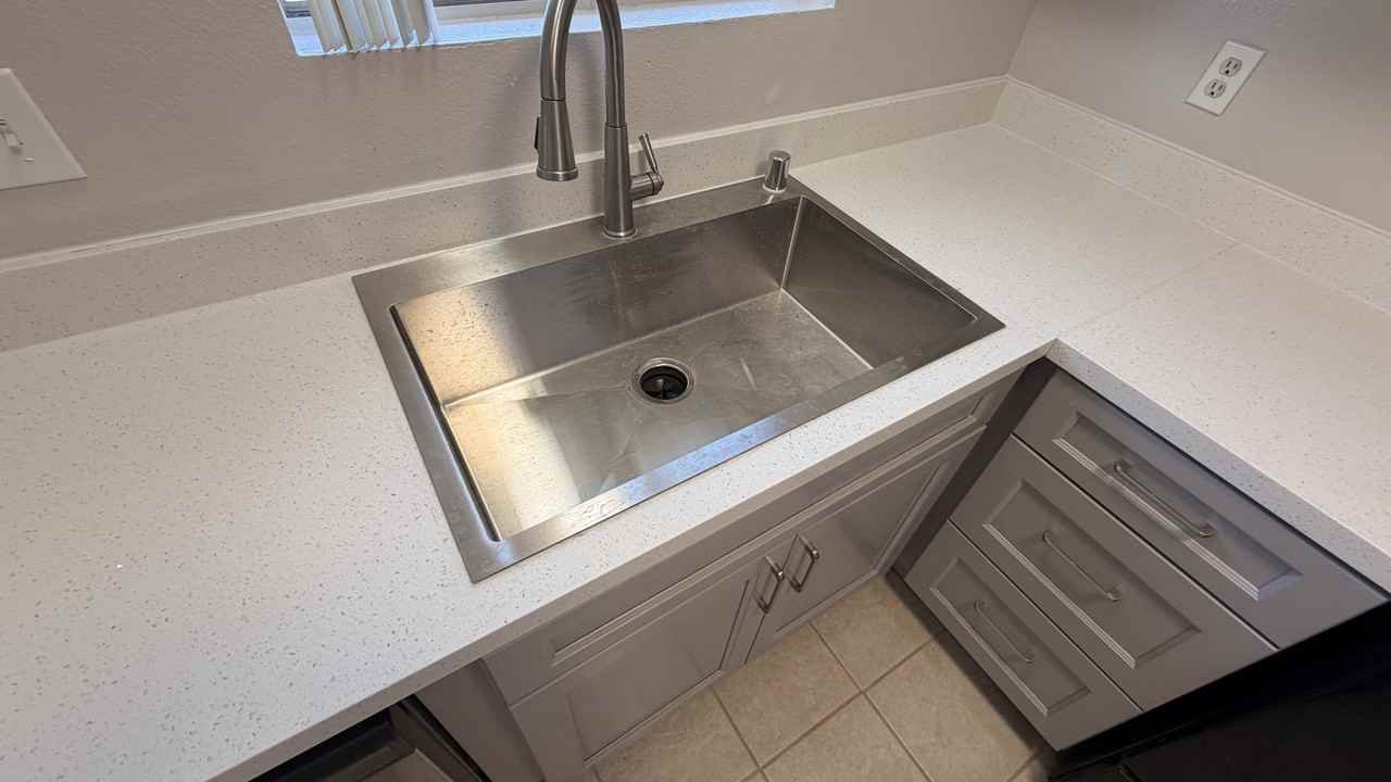 541 Pacific Avenue - Photo 6 of 15