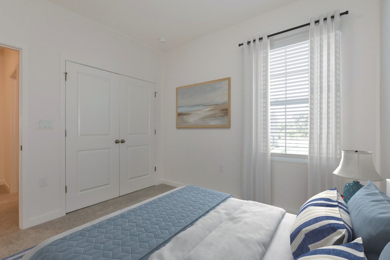 1568 Tristar Dr - Photo 5 of 37