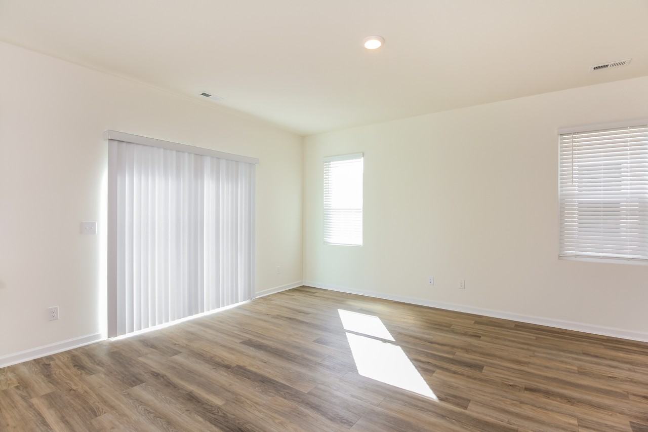 1537 King St - Photo 2 of 16