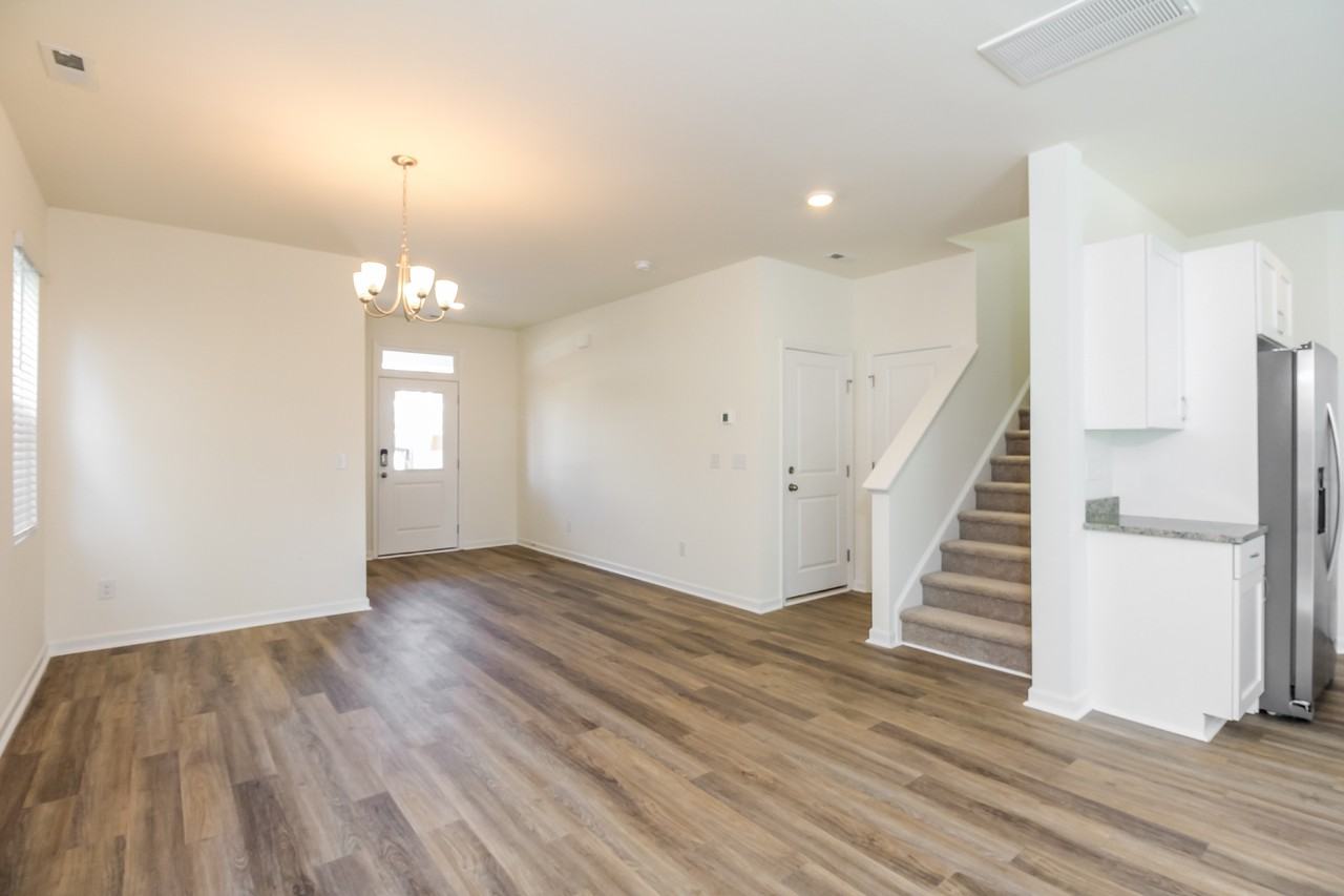 1537 King St - Photo 3 of 16