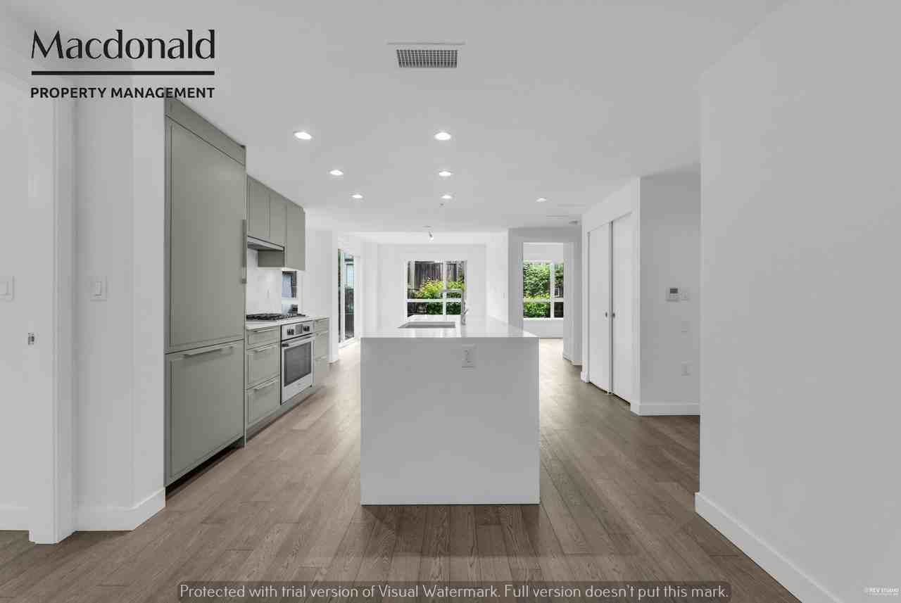 7828 Granville St - Photo 5 of 23