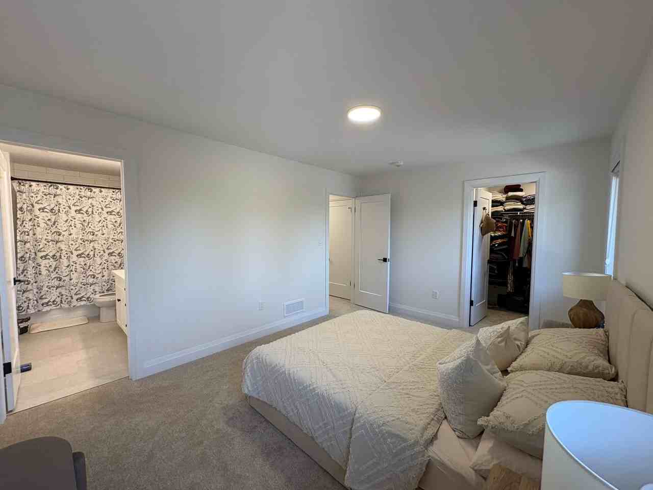 165 Tiffany St - Photo 7 of 23