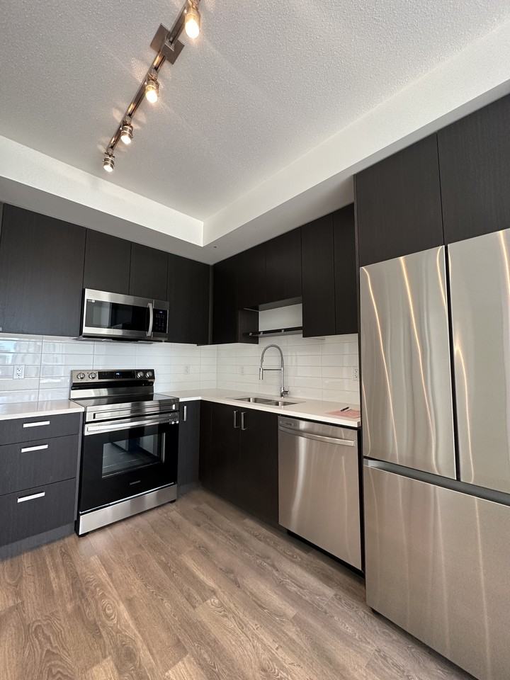 15858 Fraser Hwy - Photo 3 of 7