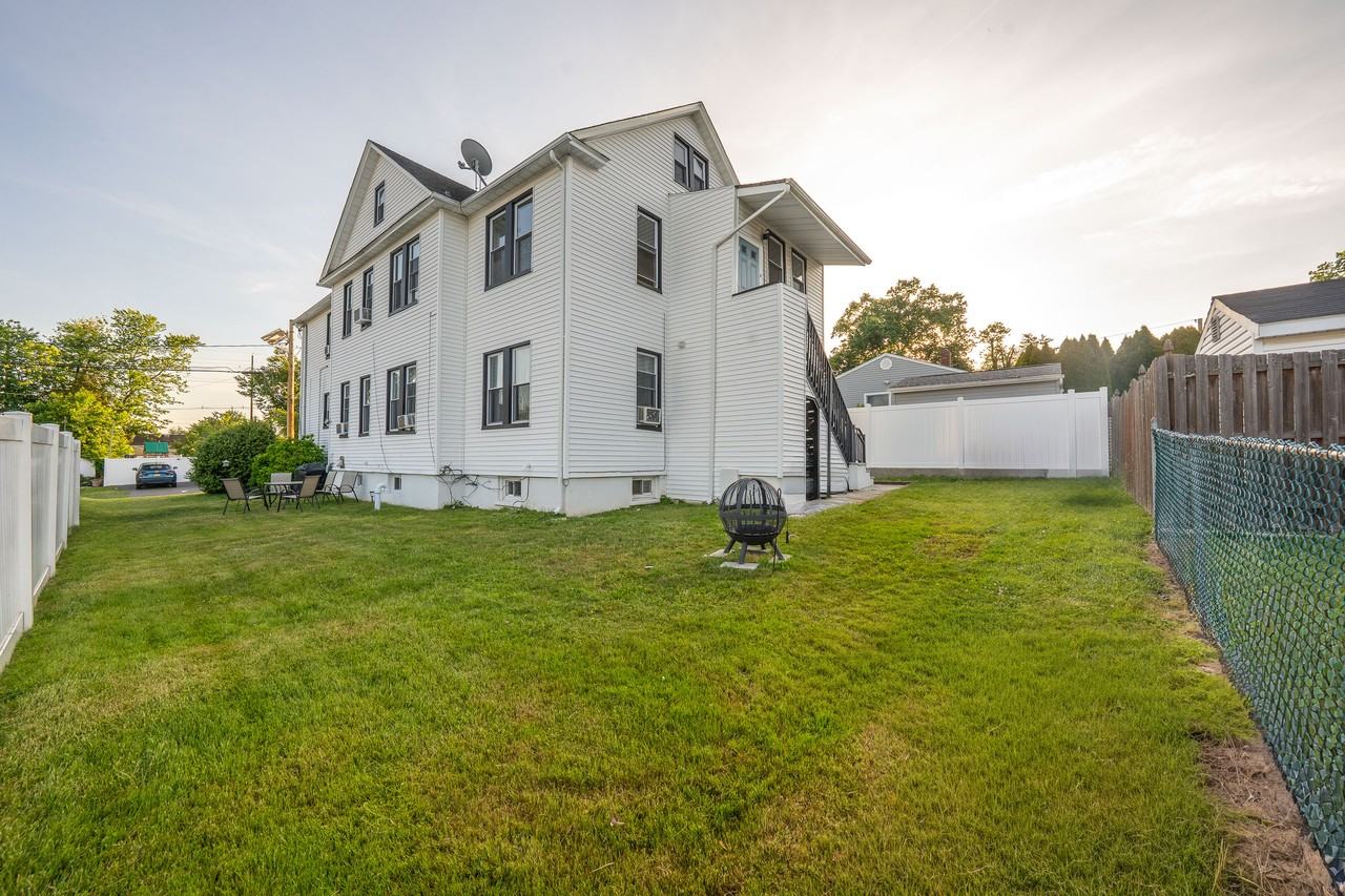 38 Lionel St - Photo 6 of 19