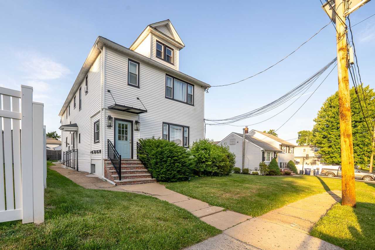 38 Lionel St - Photo 5 of 19