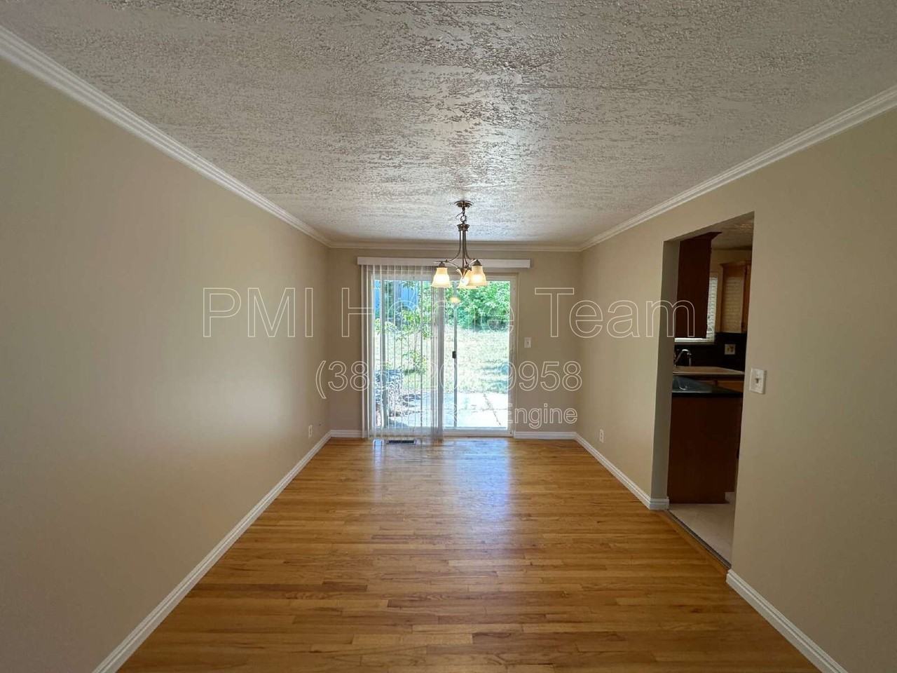 531 N Mountain Rd - Photo 3 of 24