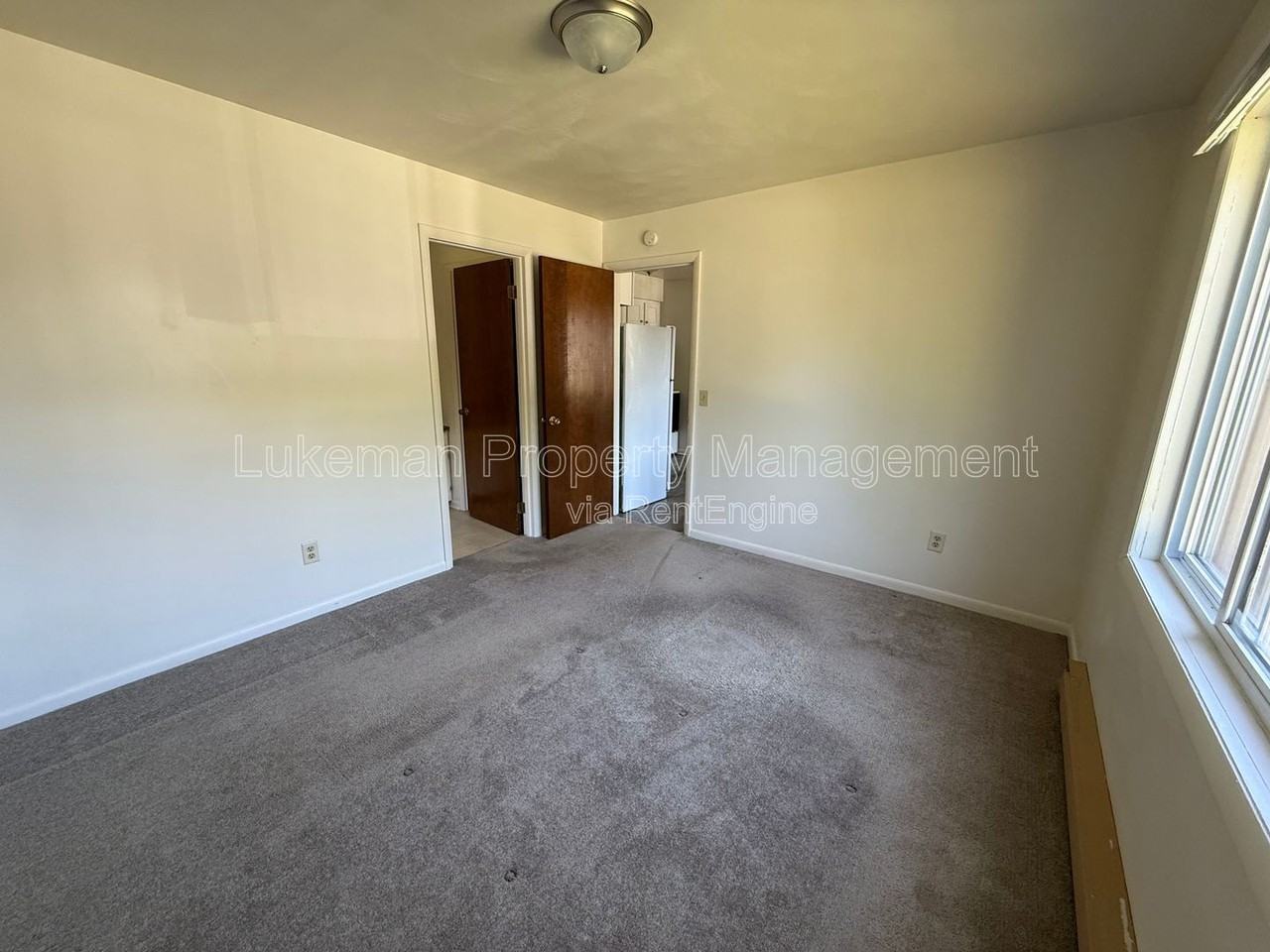 13024 N Boulevard St #4 - Photo 3 of 9