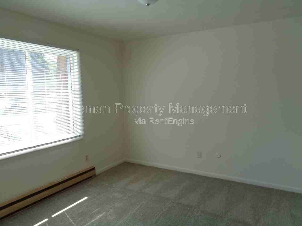 13024 N Boulevard St #4 - Photo 4 of 9