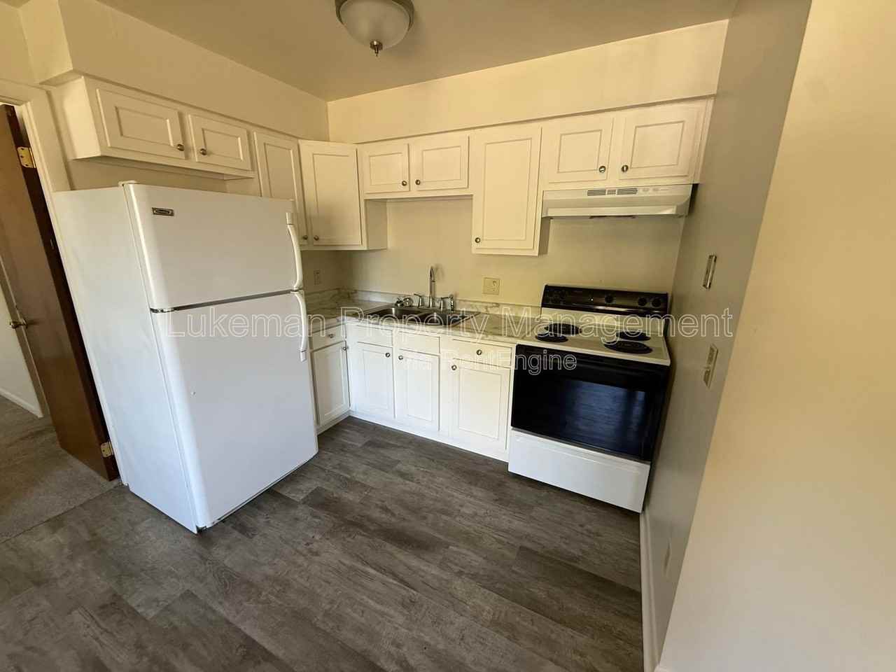 13024 N Boulevard St #4 - Photo 5 of 9