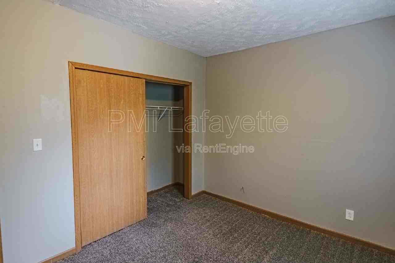 617 Oregon St #B - Photo 6 of 20