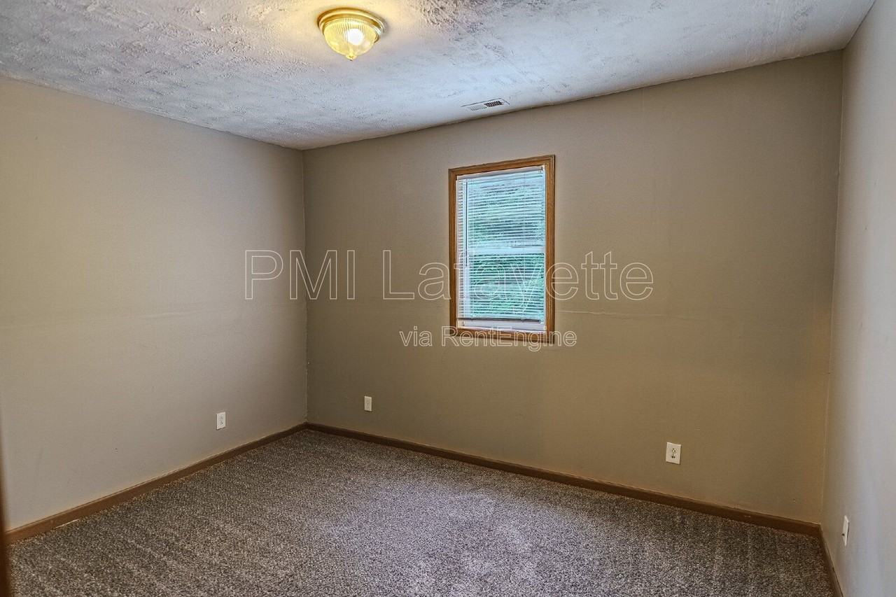 617 Oregon St #B - Photo 7 of 20