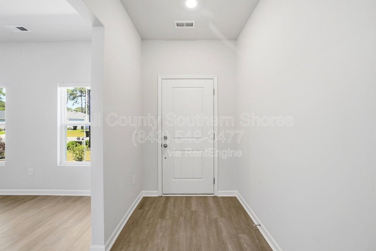 168 Water Deer Way - Photo 4 of 47