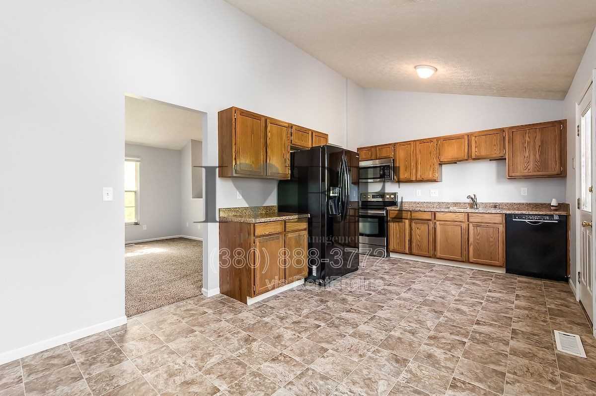 1433 Tall Meadows Dr - Photo 5 of 16