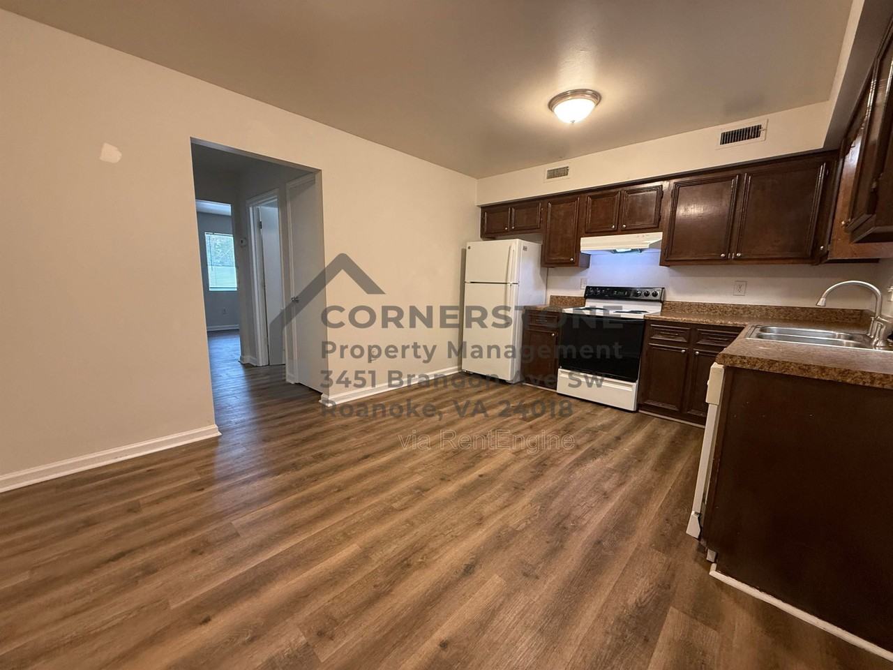 106 Lee Ave Ne #3 - Photo 6 of 15